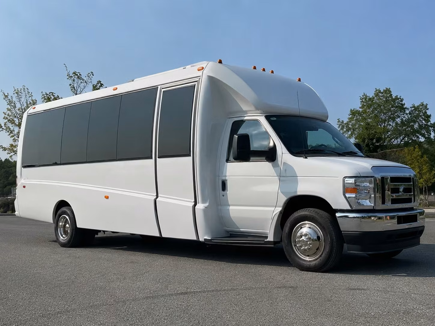 concert bus rentals in irvine