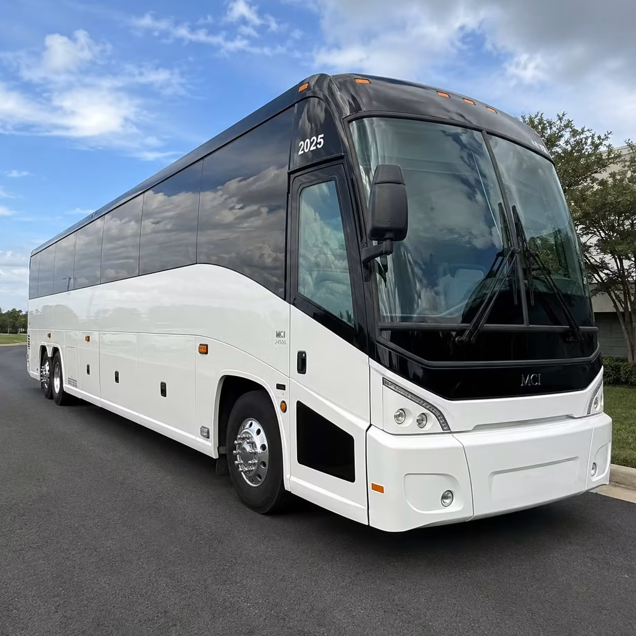 shuttle your group to great park live without the parking nightmare